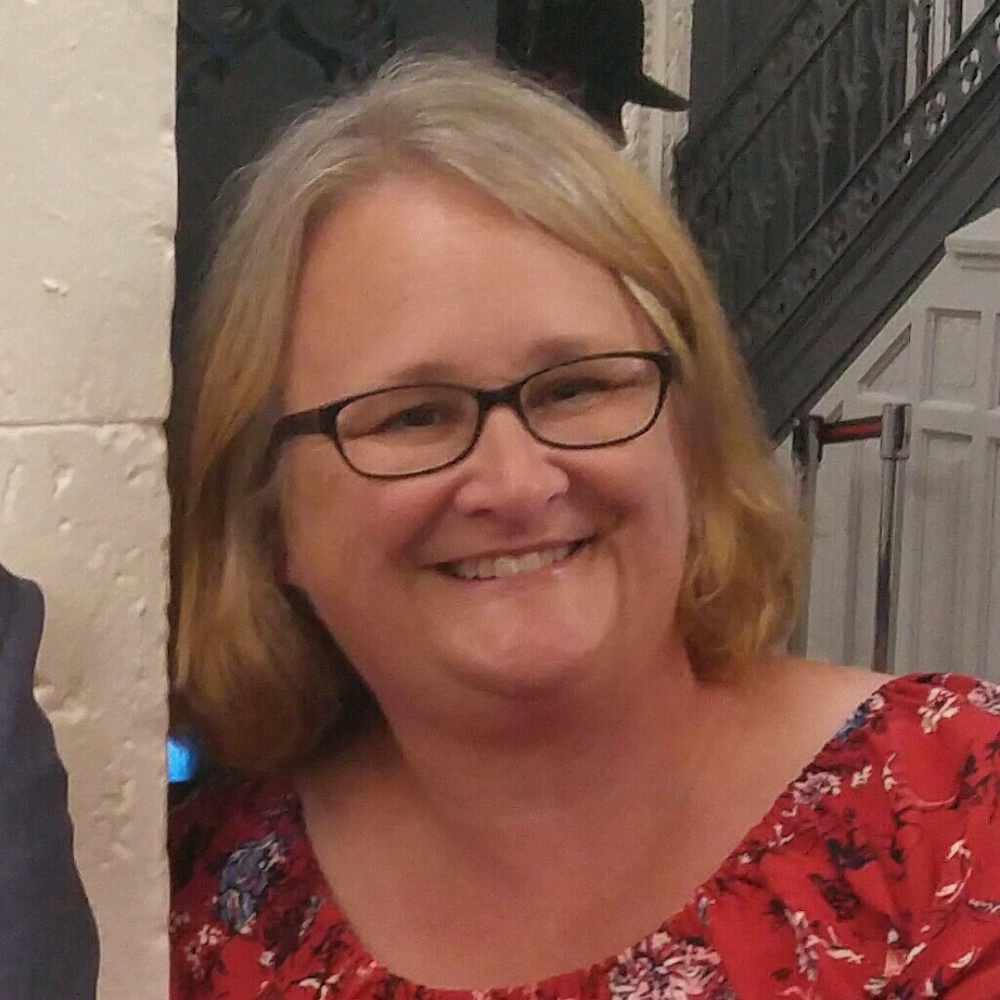 Meet your Posher, Debbie